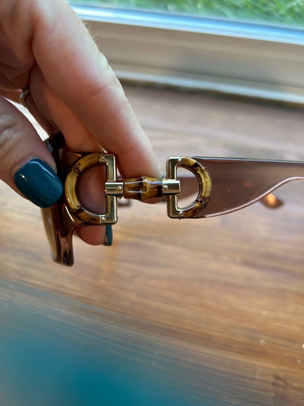 Gucci Women's Brown Gradient Oversized Square Sunglasses - Picture 4 of 8